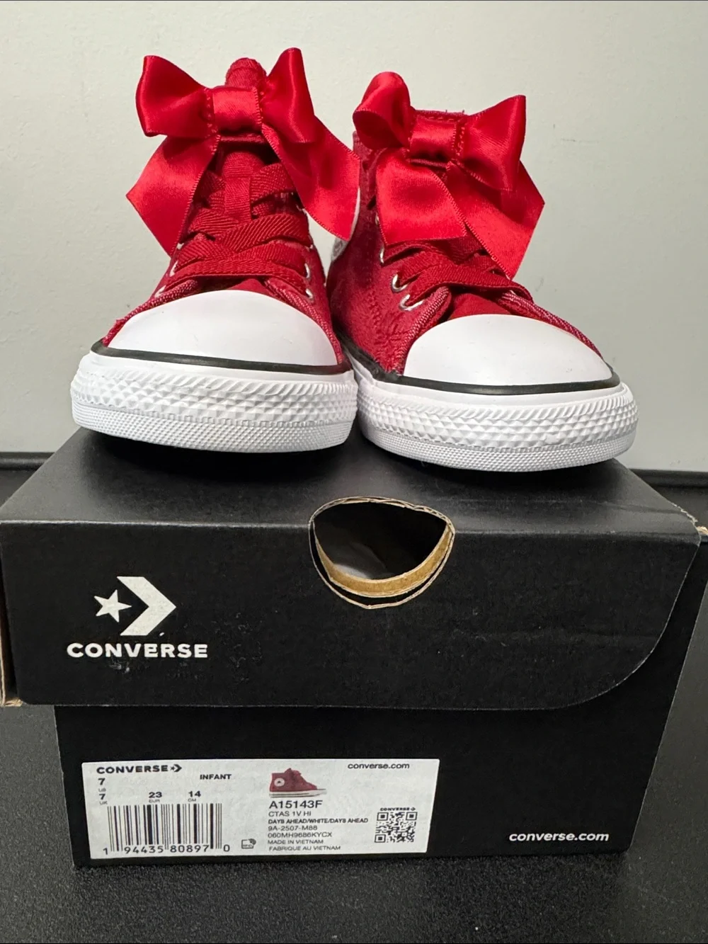 Converse All Star Polka Dots & Bow Red Sneakers Toddler Size 7 New NIB